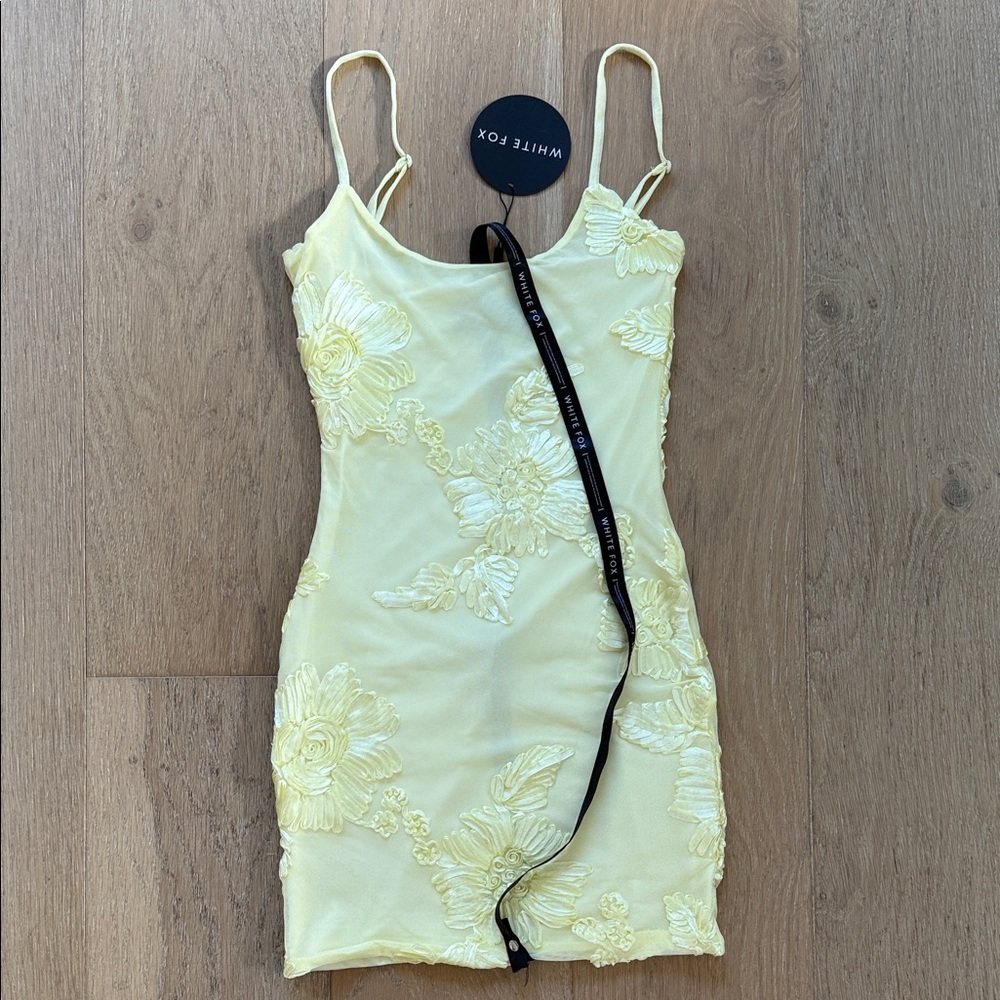 BRAND NEW WHITE FOX Yellow Floral Lace Slip Dress